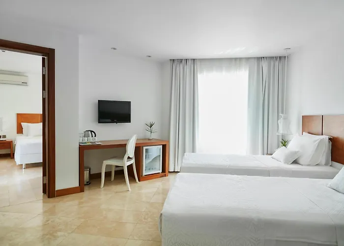 弗洛达特卡冲浪及海滩酒店