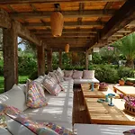 Flow Surf & Hotel