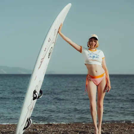 Flow Surf & Szálloda 3*