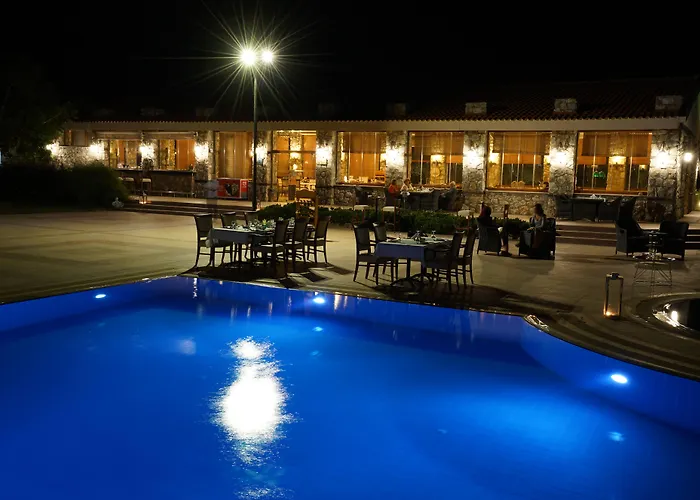 弗洛达特卡冲浪及海滩酒店 3* 达特恰