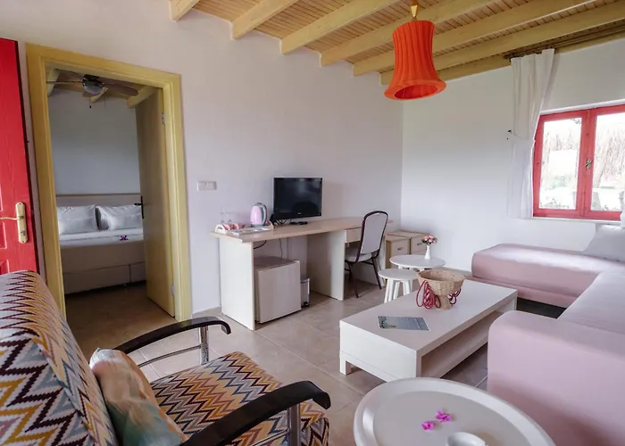 Flow Surf & Ξενοδοχείο