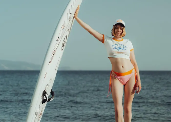 Flow Surf & Ξενοδοχείο 3*