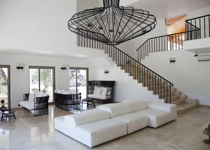 Ξενοδοχείο Flow Surf & 3*